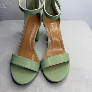 mint green heels sz 6 worn once